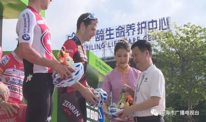 1558338685657869.jpg 640.webp (12).jpg